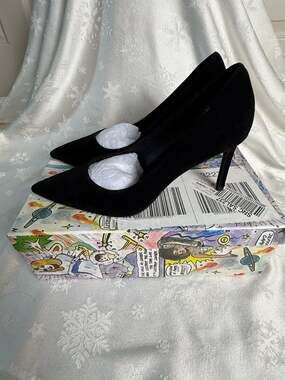 Jeffrey Campbell Black Suede Pointed Toe Stiletto Pumps Heels Size 7 Classic